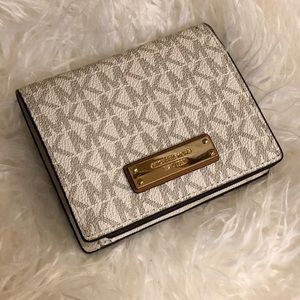 Michael Kors Mini Wallet